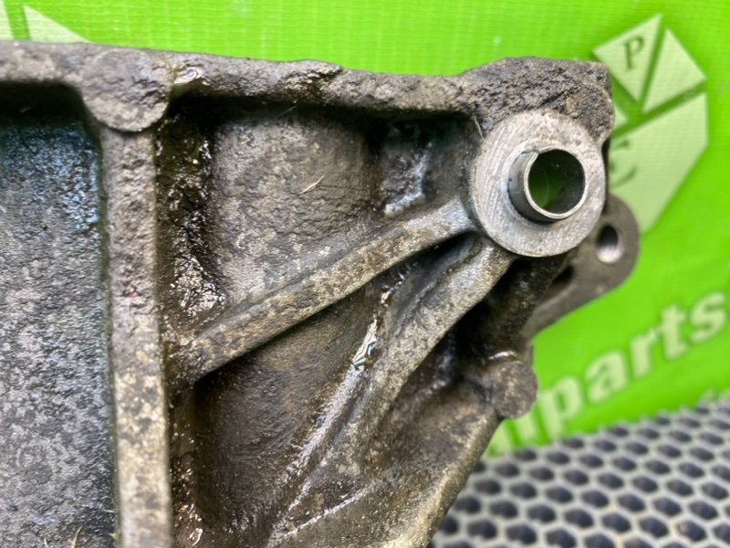 Кронштейн компрессора кондиционера, 700 рублей, Калининград