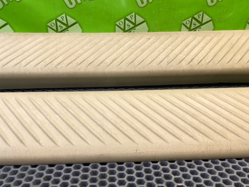 Накладки порогов, 2000 рублей, Калининград