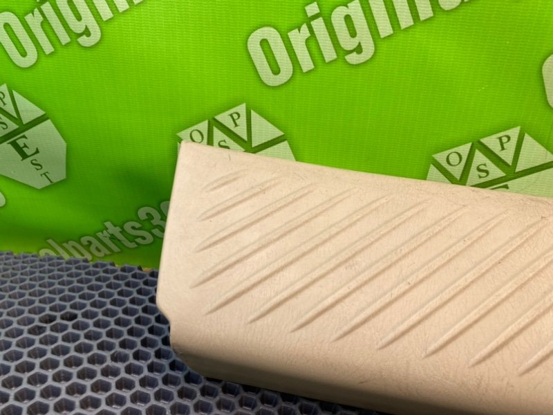 Накладки порогов, 2000 рублей, Калининград