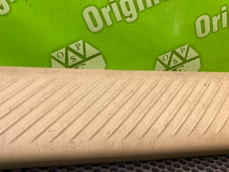 Накладки порогов, 2000 рублей, Калининград