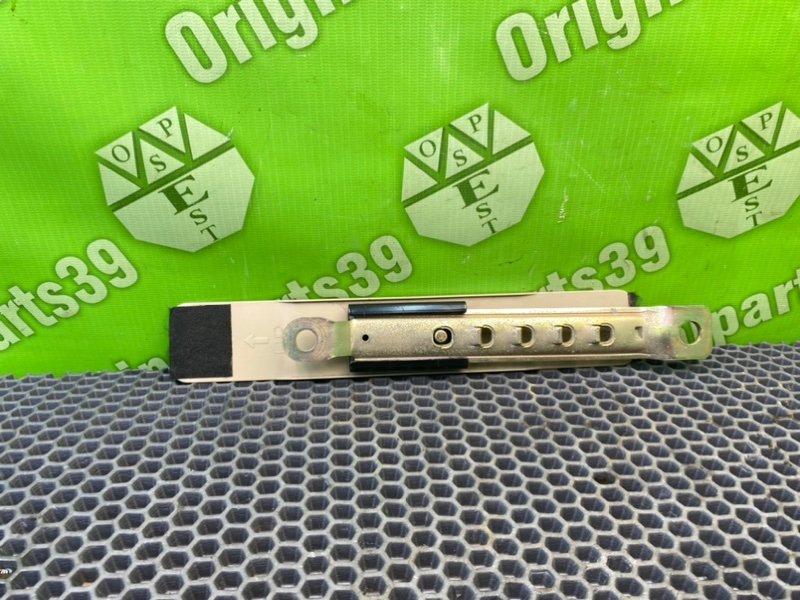 Кронштейн, 700 рублей, Калининград