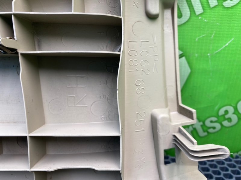 Накладка стойки, 1200 рублей, Калининград