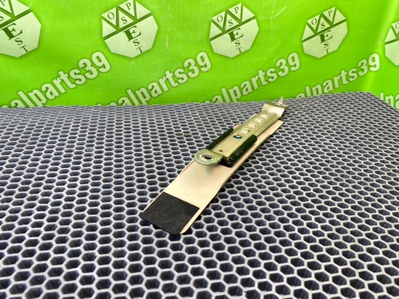 Кронштейн, 700 рублей, Калининград