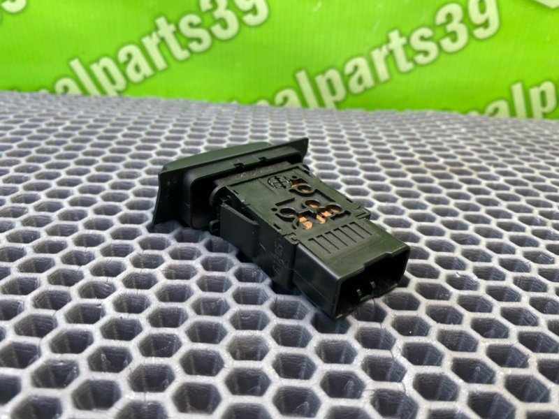 Кнопка аварийки, 500 рублей, Калининград