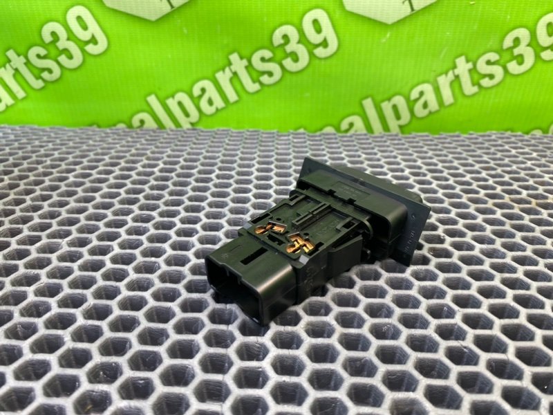 Кнопка аварийки, 500 рублей, Калининград