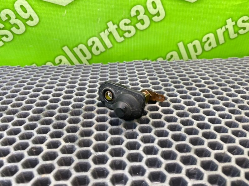 Концевик двери, 500 рублей, Калининград