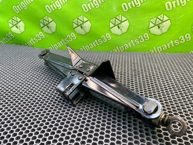 Домкрат, 3100 рублей, Калининград