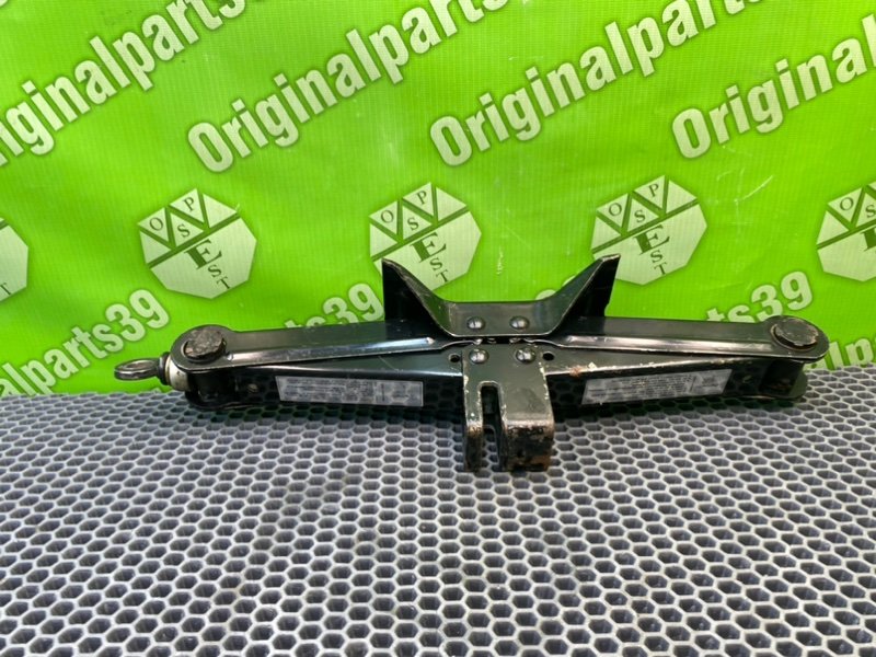 Домкрат, 3100 рублей, Калининград