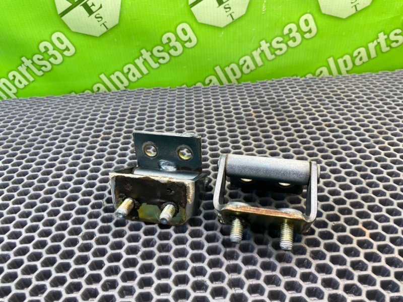 Петли багажника, 1000 рублей, Калининград