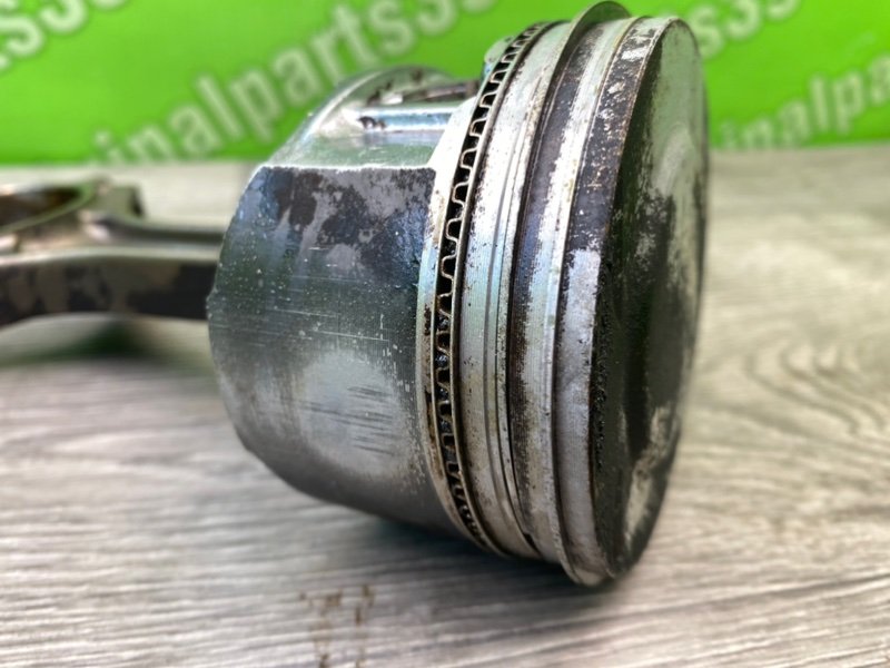 Поршень, 2000 рублей, Калининград