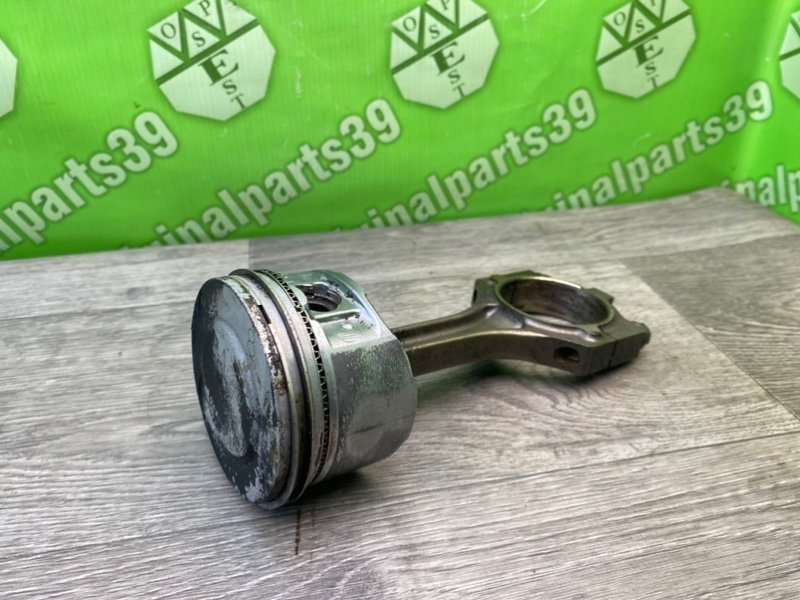 Поршень, 2000 рублей, Калининград