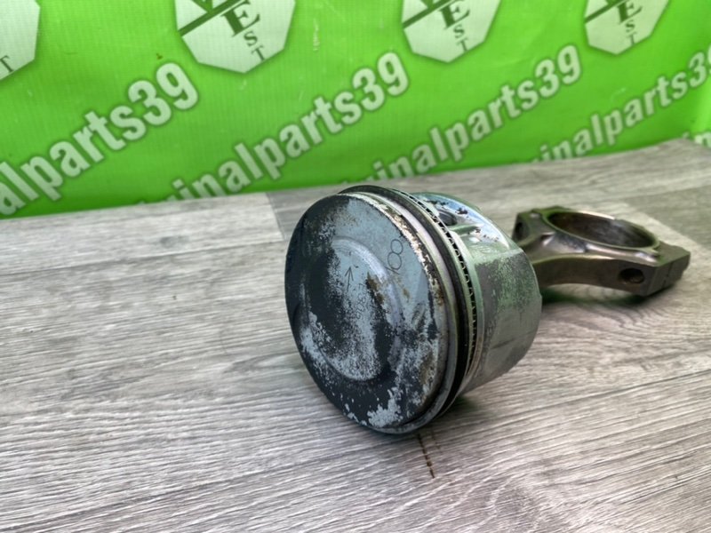 Поршень, 2000 рублей, Калининград