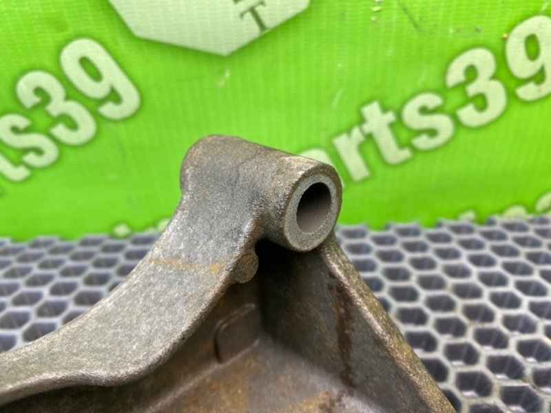 Кронштейн двигателя, 1000 рублей, Калининград