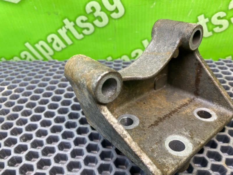 Кронштейн двигателя, 1000 рублей, Калининград