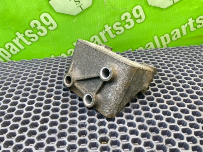 Кронштейн двигателя, 1000 рублей, Калининград