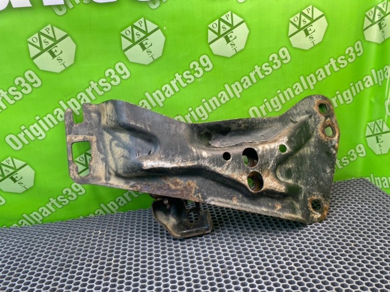 Кронштейн опоры двигателя, 900 рублей, Калининград