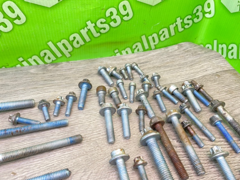 Болты двигателя, 2200 рублей, Калининград