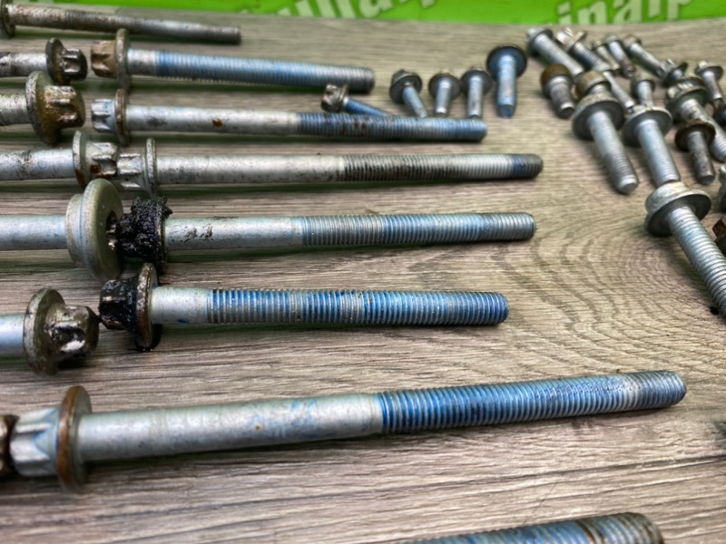 Болты двигателя, 2200 рублей, Калининград