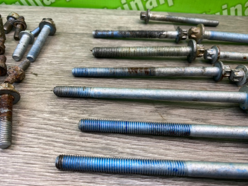 Болты двигателя, 2200 рублей, Калининград