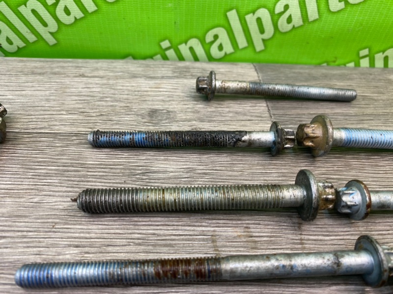 Болты двигателя, 2200 рублей, Калининград