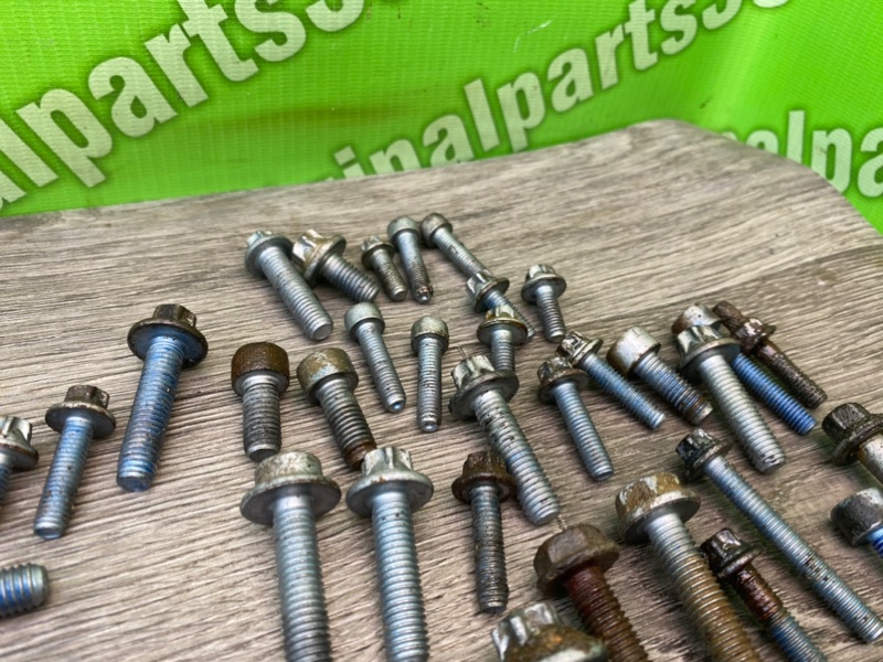 Болты двигателя, 2200 рублей, Калининград