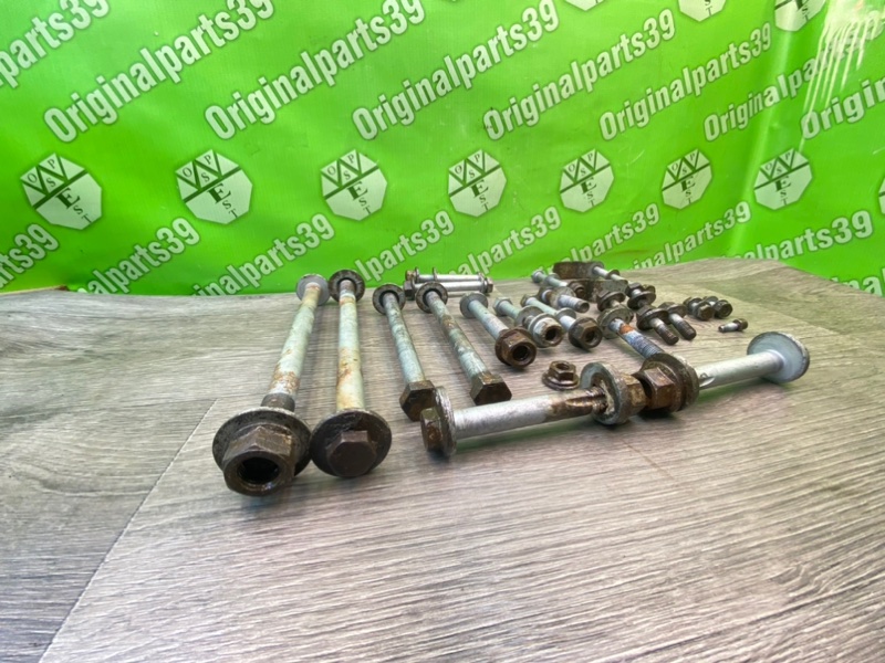 Болты подрамника, 1700 рублей, Калининград