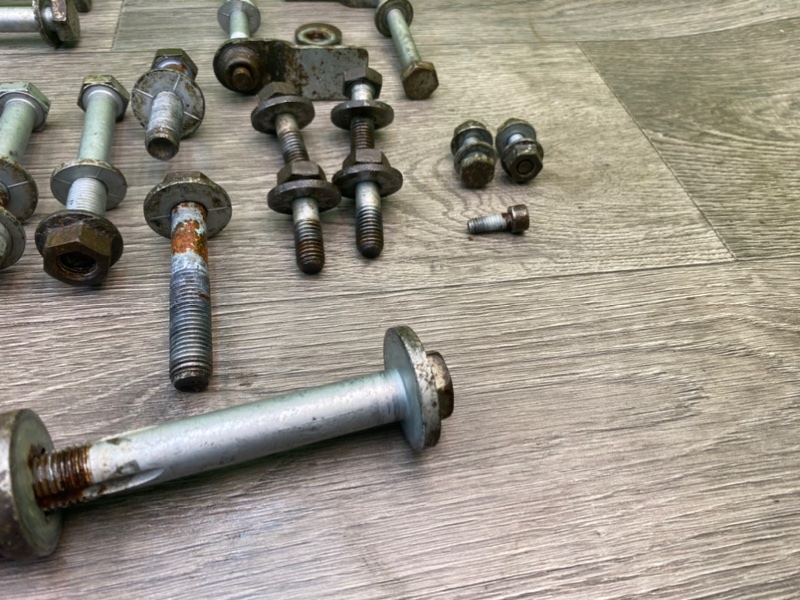 Болты подрамника, 1700 рублей, Калининград