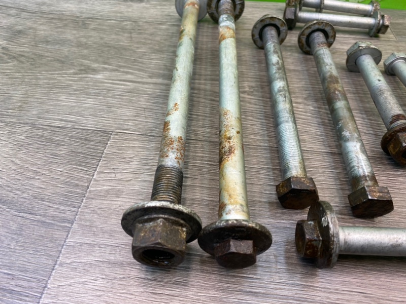 Болты подрамника, 1700 рублей, Калининград