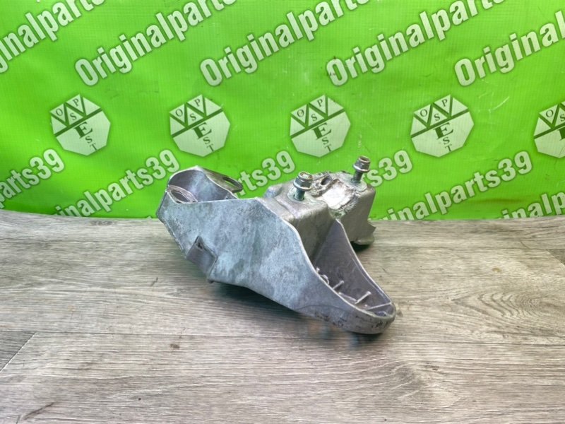 Кронштейн двигателя, 1000 рублей, Калининград