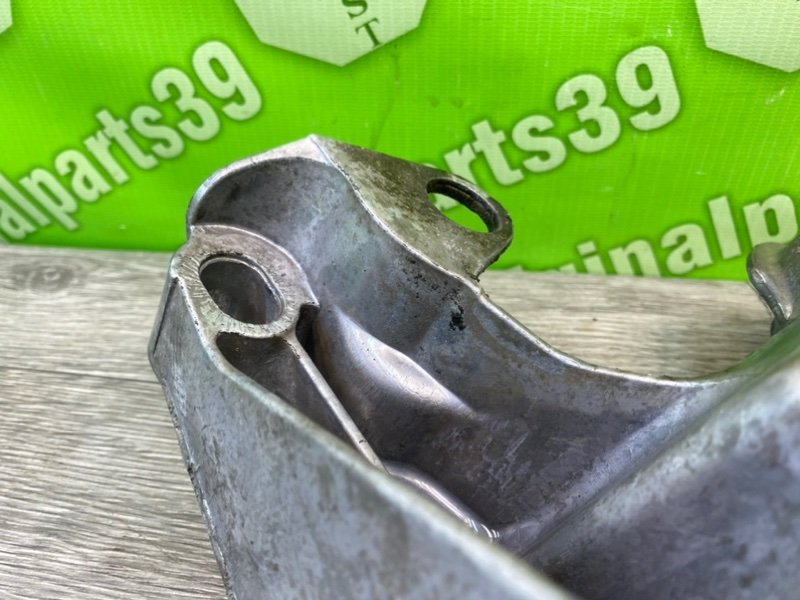 Кронштейн двигателя, 1000 рублей, Калининград