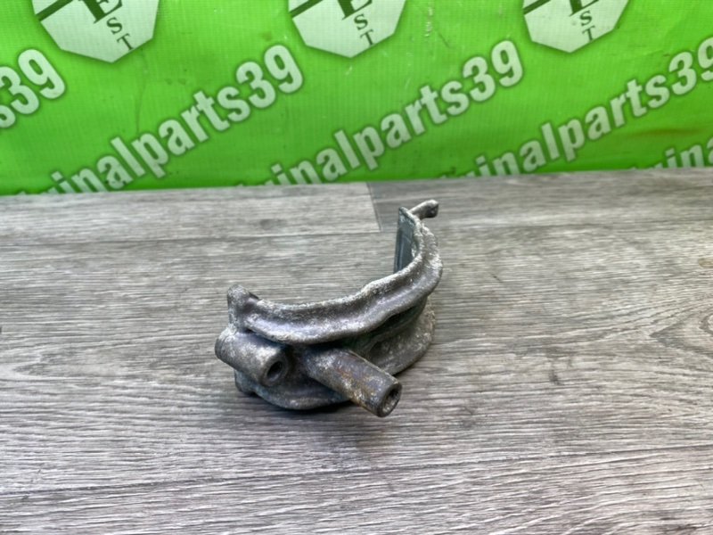 Кронштейн, 700 рублей, Калининград