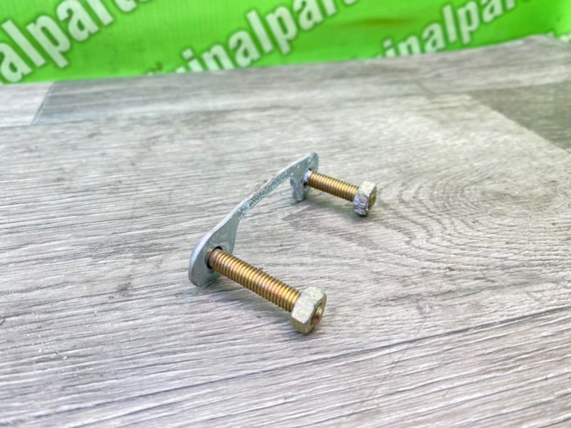 Кронштейн, 900 рублей, Калининград