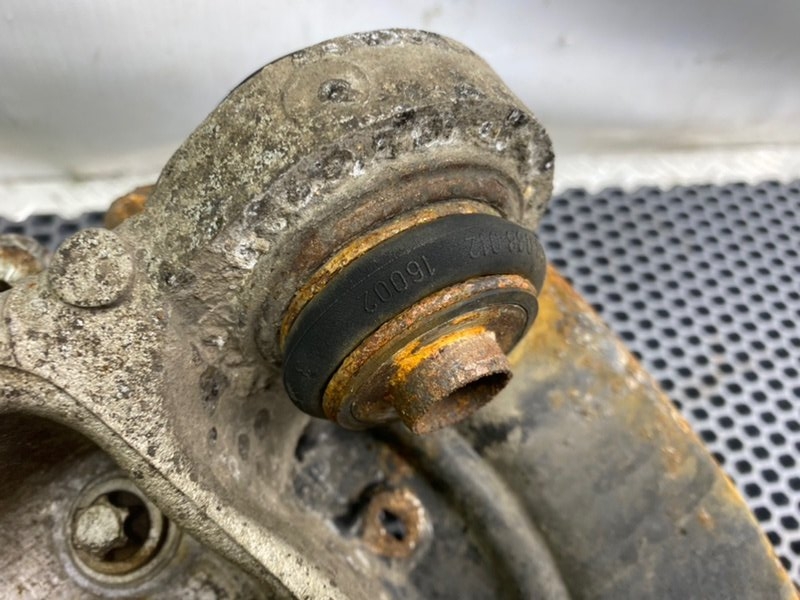 Поворотный кулак, 3100 рублей, Калининград