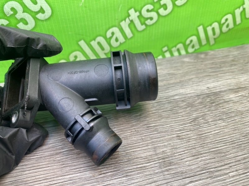 Фланец системы охлаждения, 1000 рублей, Калининград