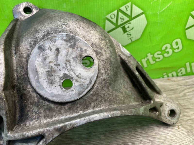 Кронштейн двигателя, 1000 рублей, Калининград