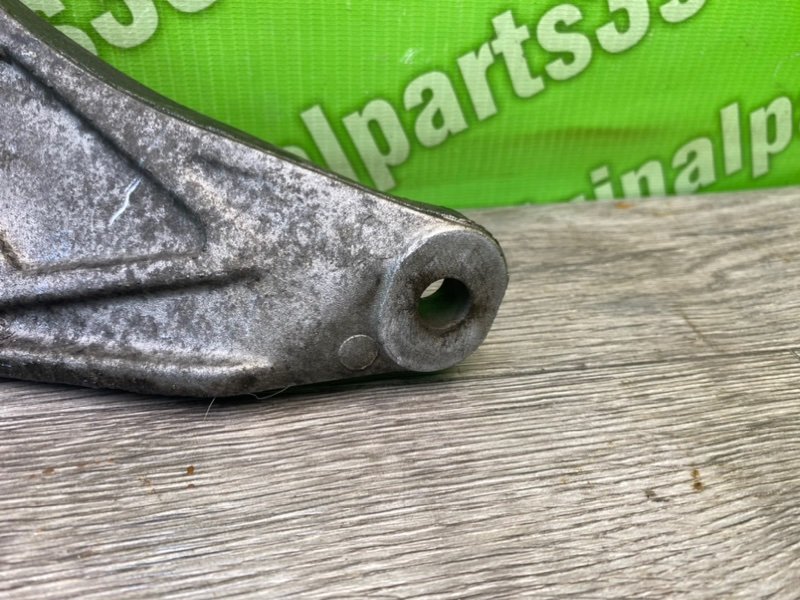 Кронштейн двигателя, 1000 рублей, Калининград