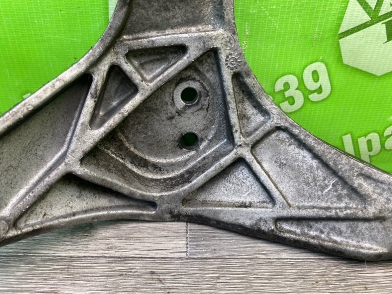 Кронштейн двигателя, 1000 рублей, Калининград