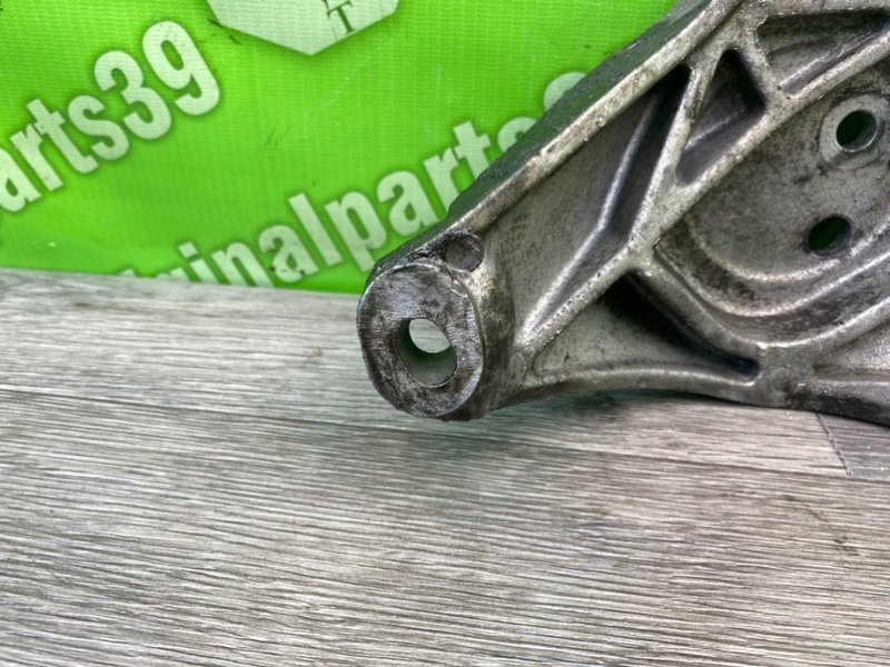 Кронштейн двигателя, 1000 рублей, Калининград