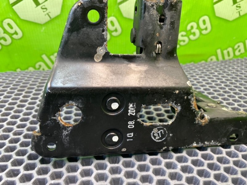 Замок капота, 1000 рублей, Калининград