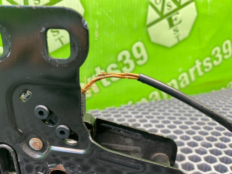 Замок капота, 1400 рублей, Калининград