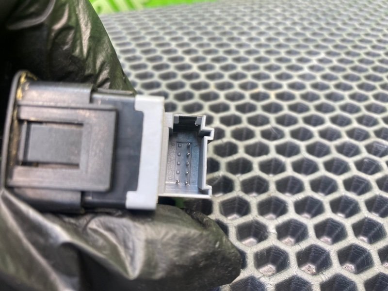 Блок кнопок, 1000 рублей, Калининград