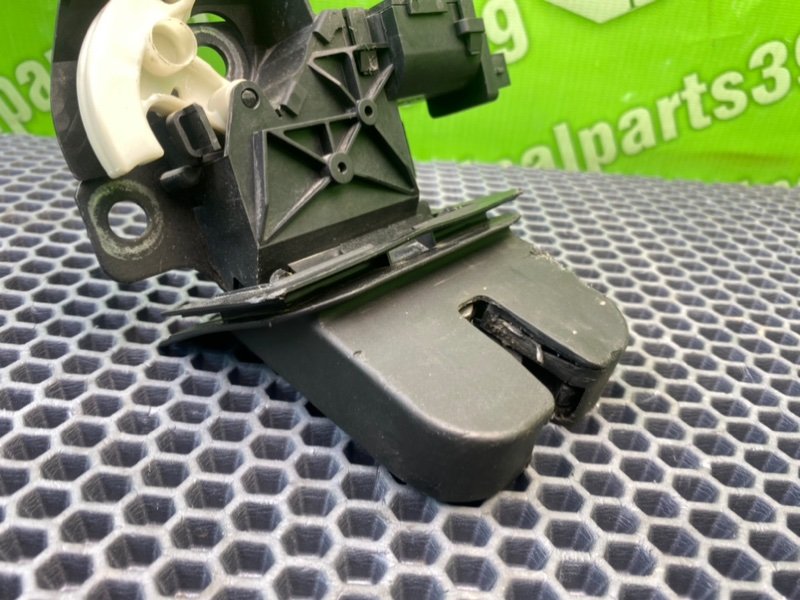 Замок багажника, 3100 рублей, Калининград