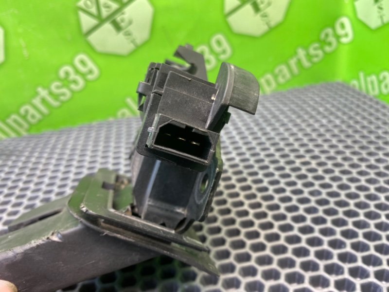 Замок багажника, 3100 рублей, Калининград