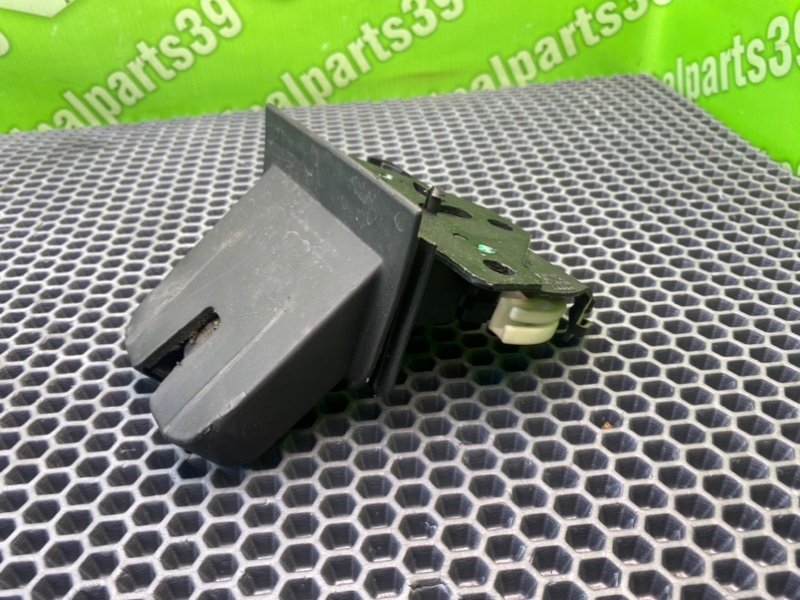 Замок багажника, 3100 рублей, Калининград