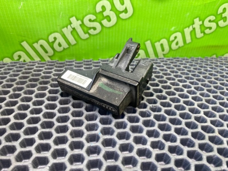 Блок, 1700 рублей, Калининград