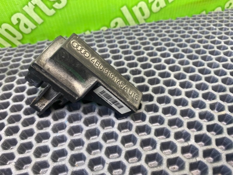 Блок, 1700 рублей, Калининград