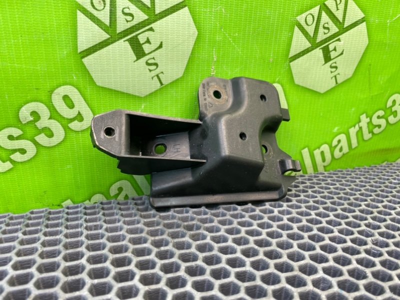 Кронштейн бампера, 600 рублей, Калининград