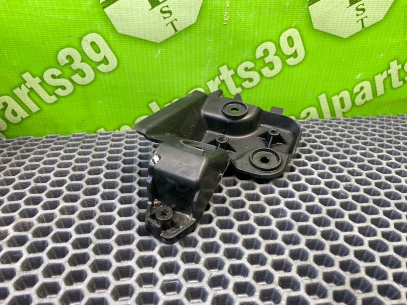 Кронштейн бампера, 600 рублей, Калининград