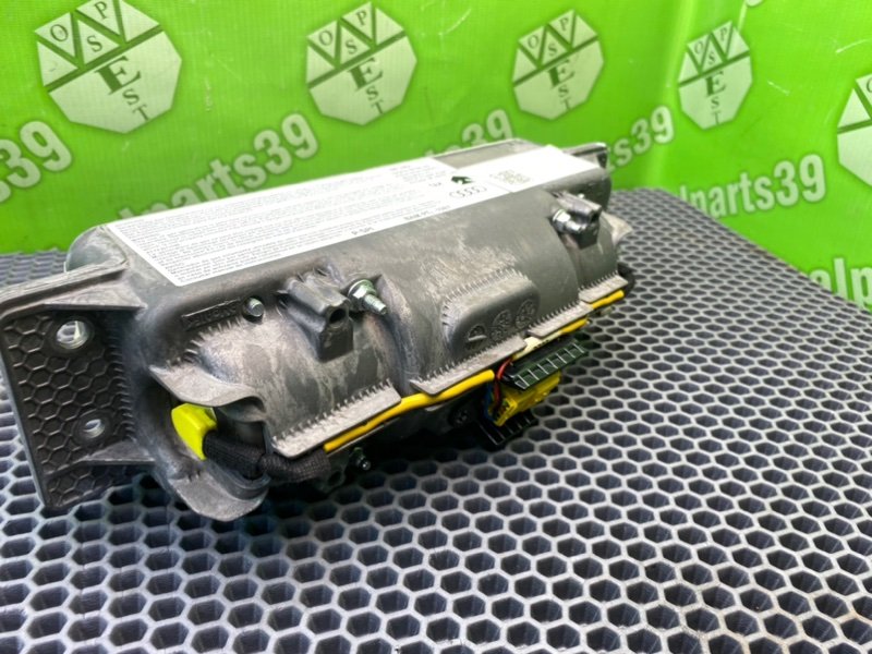 Подушка безопасности, 3100 рублей, Калининград