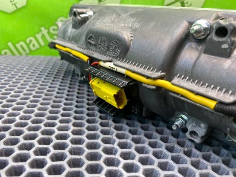 Подушка безопасности, 3100 рублей, Калининград